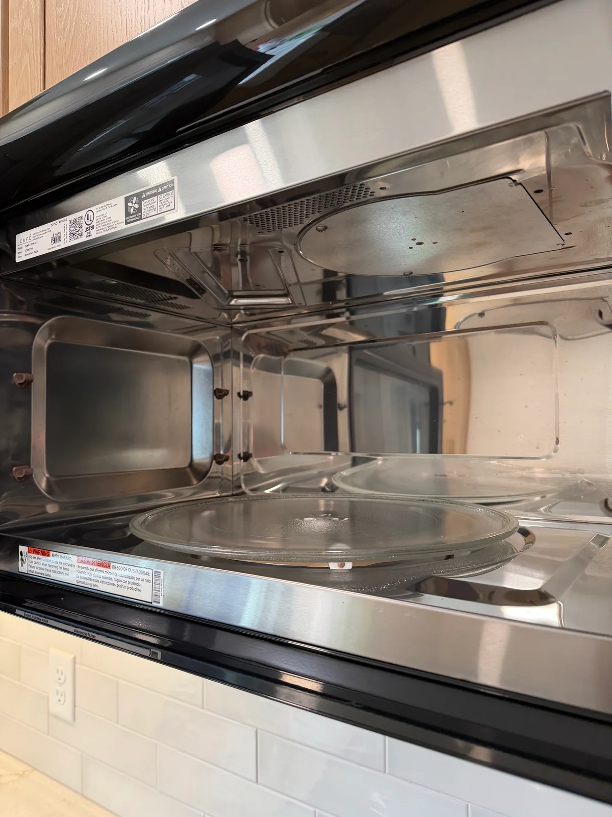 Microwave cleaned inside and out
